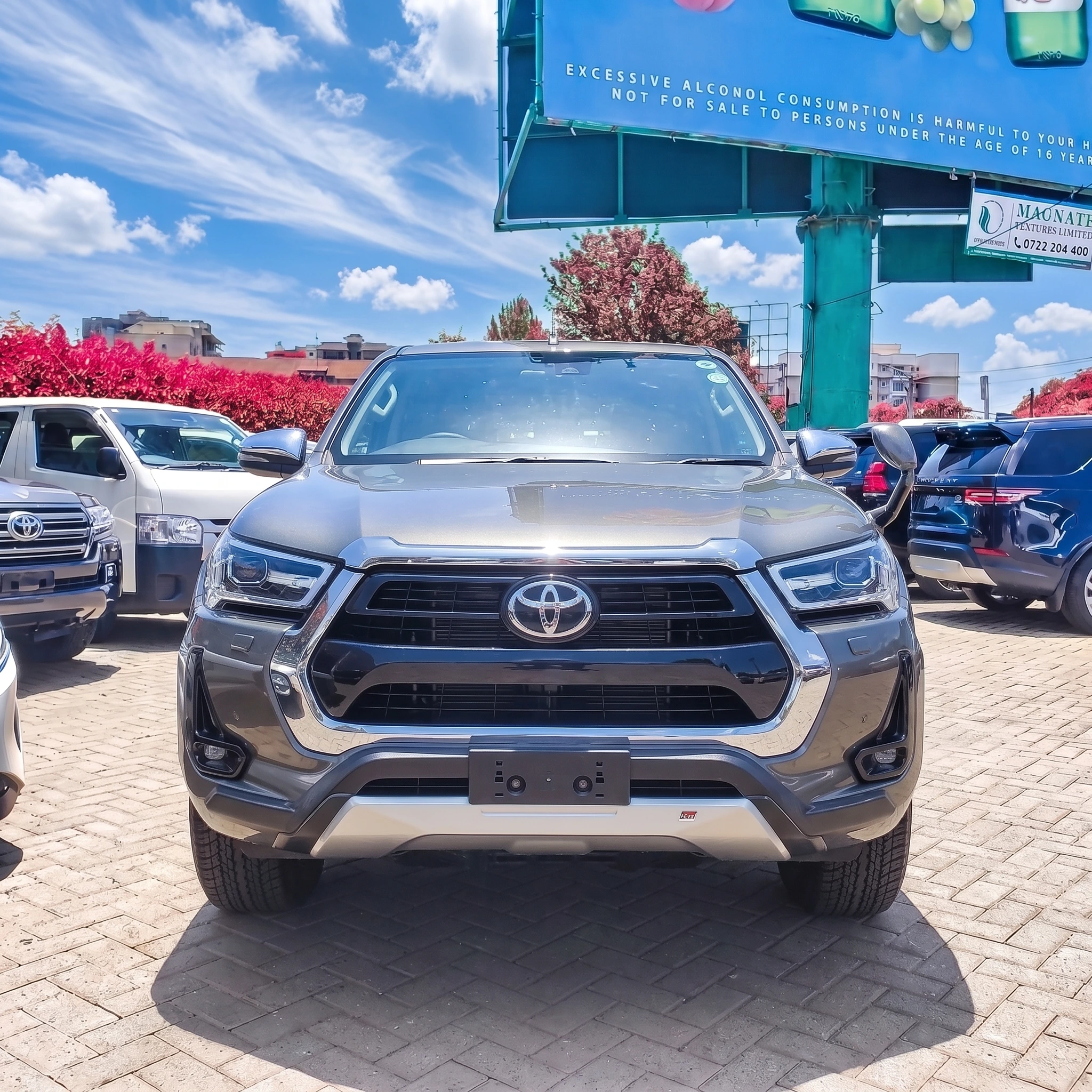 2023 Toyota HILUX — Photo 2