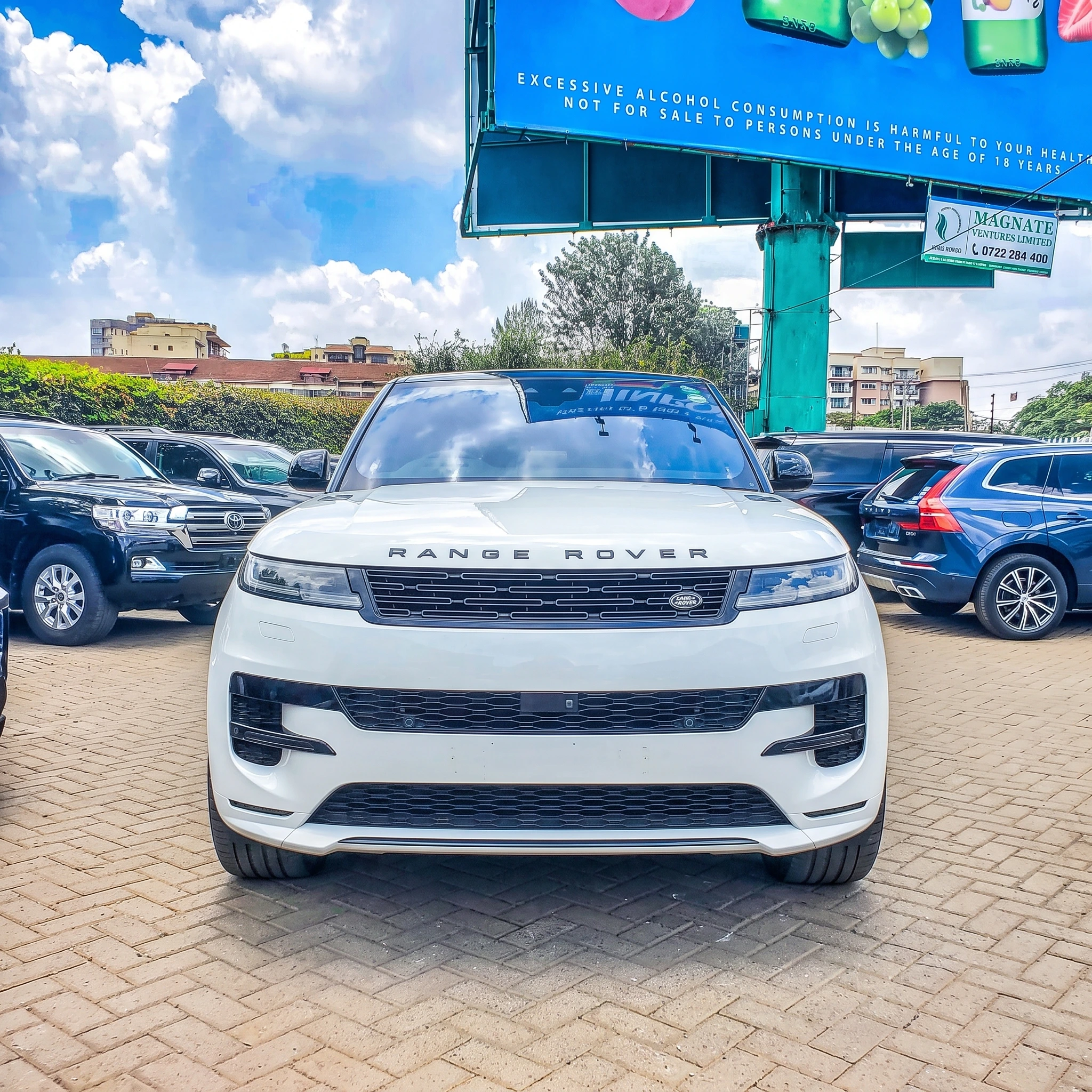 2023 Range Rover Sport — Photo 2