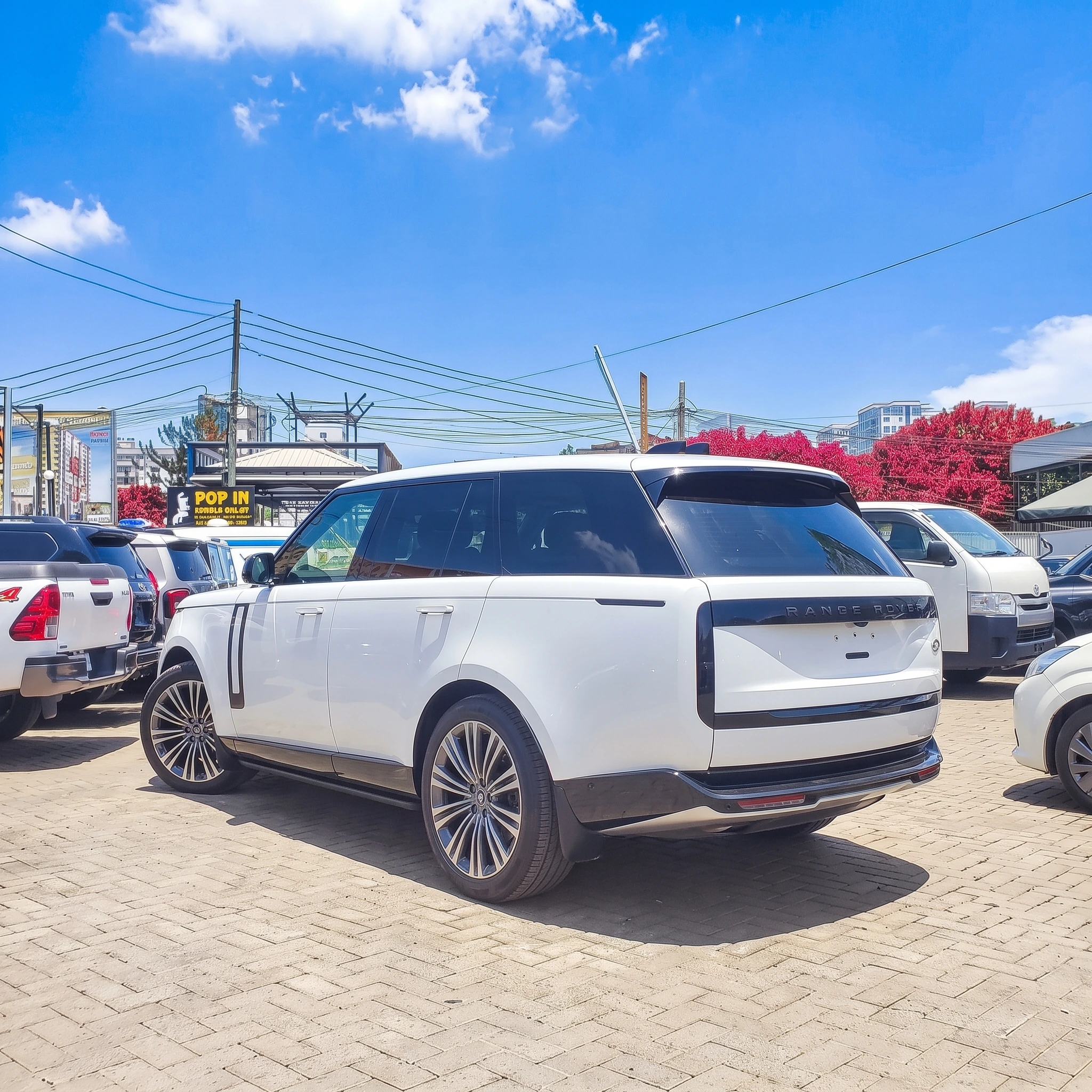 2023 Range Rover Vogue — Photo 4